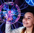 Se začátkem školního roku ČEZ spouští oblíbená Setkání s energií. Studenti se díky virtuální realitě podívají do jaderné elektrárny přímo z lavic